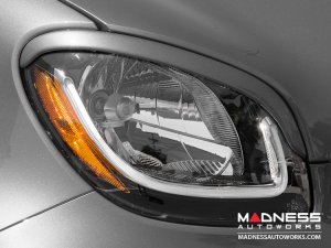 smart fortwo Eyebrows/ Headlight Trim - 453 model - Cool Silver